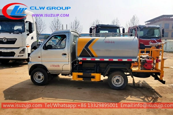 DFAC 2000liters ​small water truck for sale