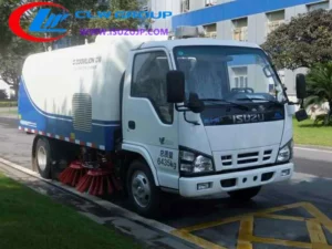 ISUZU 4m3 road sweeper for sale Turkmenistan