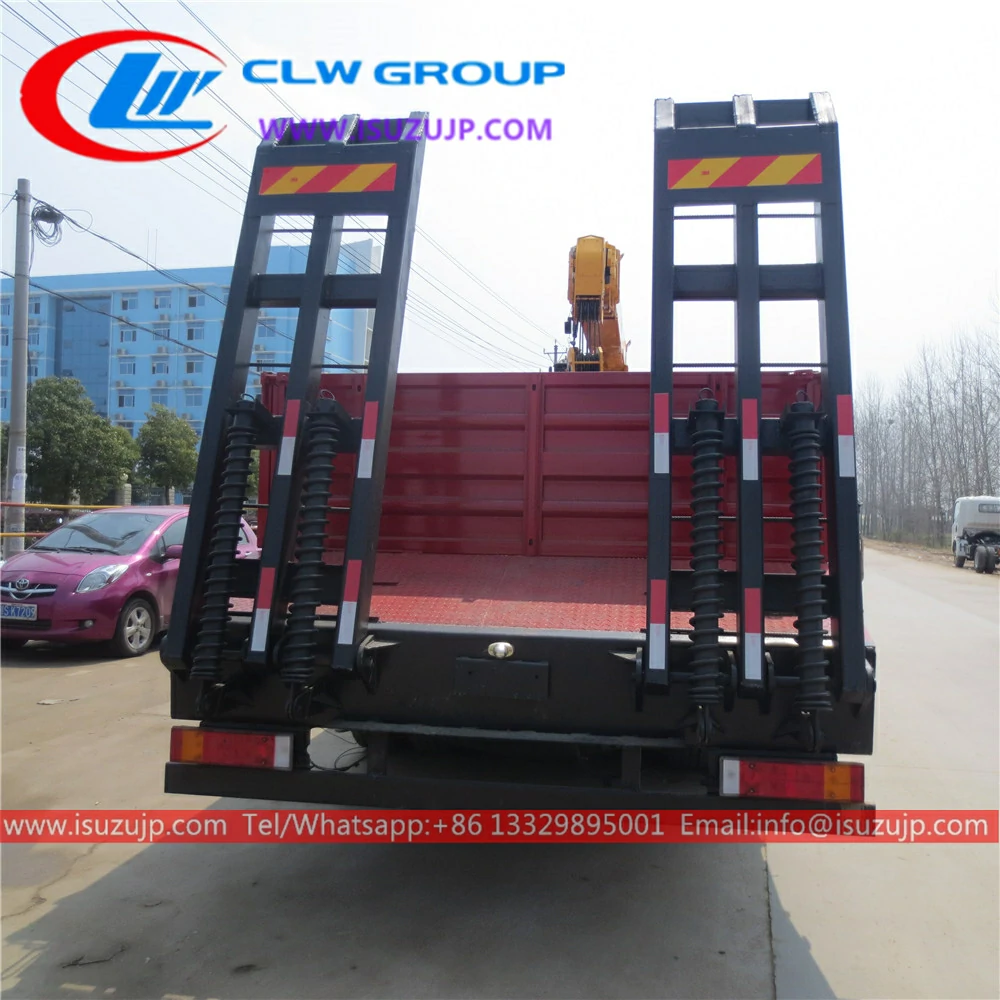 Dongfeng 20 ton flat bed truck with crane