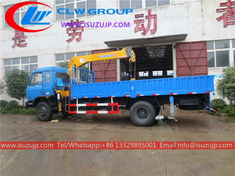 Dongfeng 8 ton winch crane truck