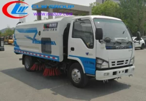 ISUZU NJR 4t dust sweeper the republic of Congo