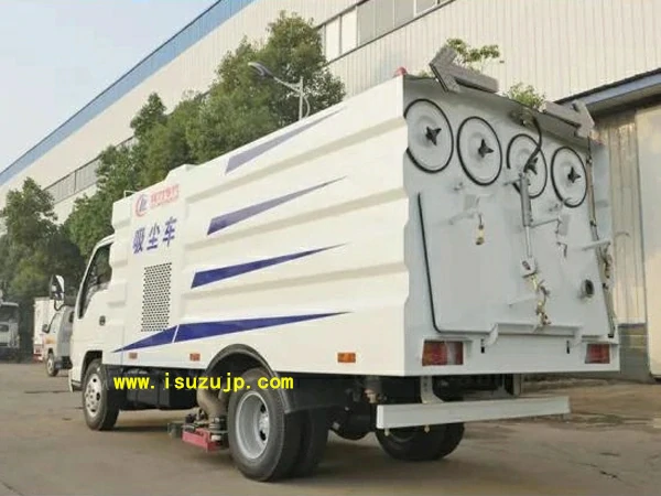 Isuzu 5 cubic meters street cleaner truck