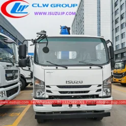 Isuzu ELF lorry truck mounted crane with sleeping cabin